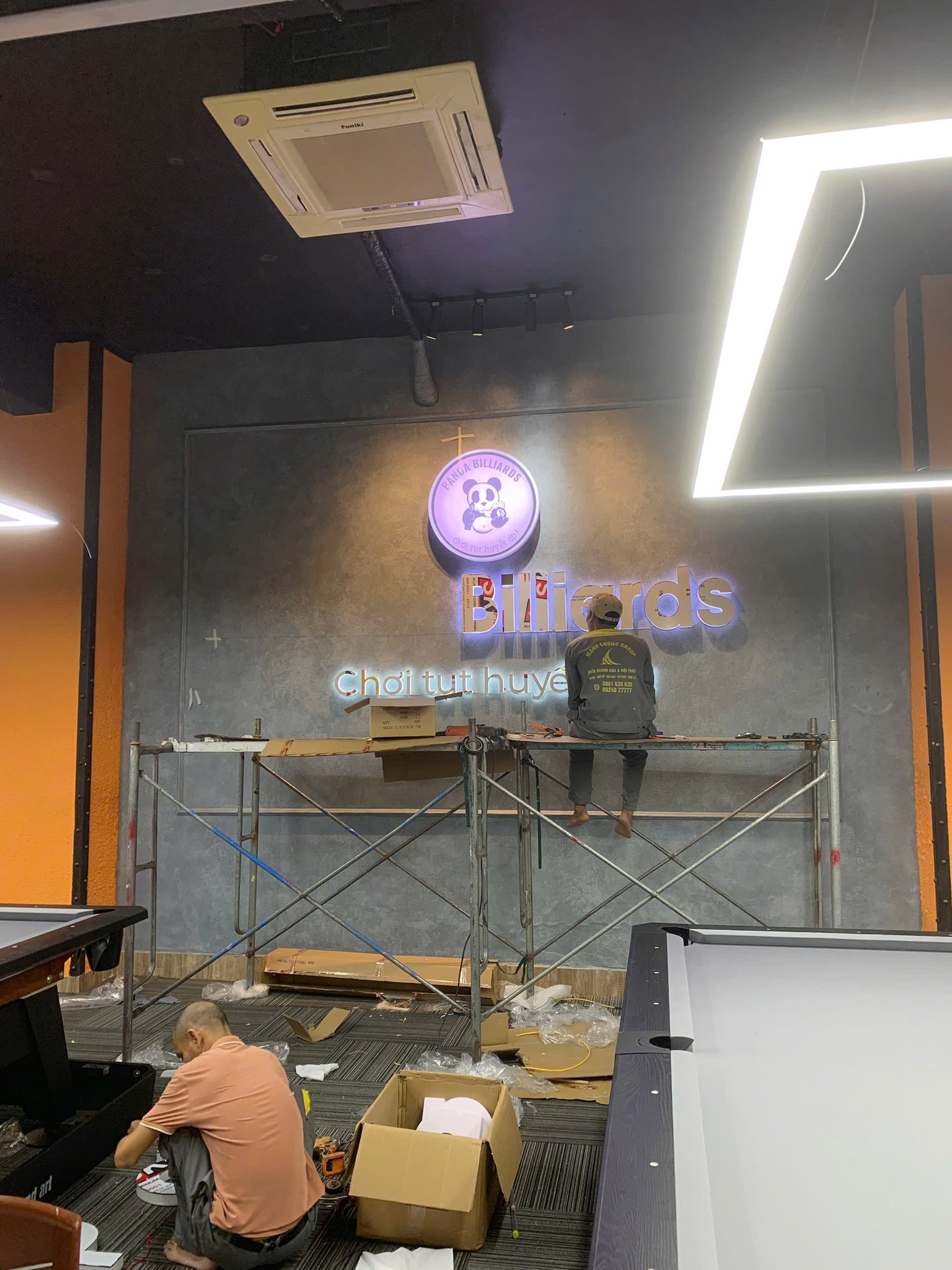 Vì sao nên chọn in decal trang trí Hoa Lư Ninh Bình cho cửa hàng? 3 Dịch vụ in decal trang trí Hoa Lư Ninh Bình phù hợp với nhà hàng, shop cafe, spa, thẩm mỹ viện....