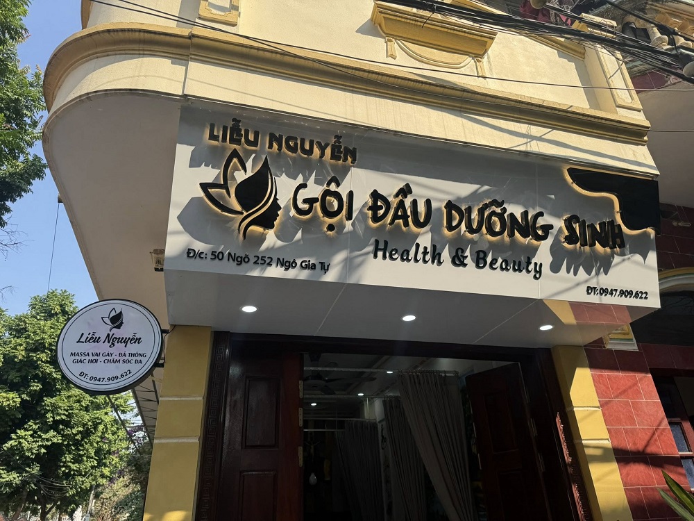 Biển hiệu Alu là sự kết hợp giữa độ bền, thẩm mỹ và chi phí hợp lý, là lựa chọn hàng đầu cho các doanh nghiệp muốn tạo dấu ấn chuyên