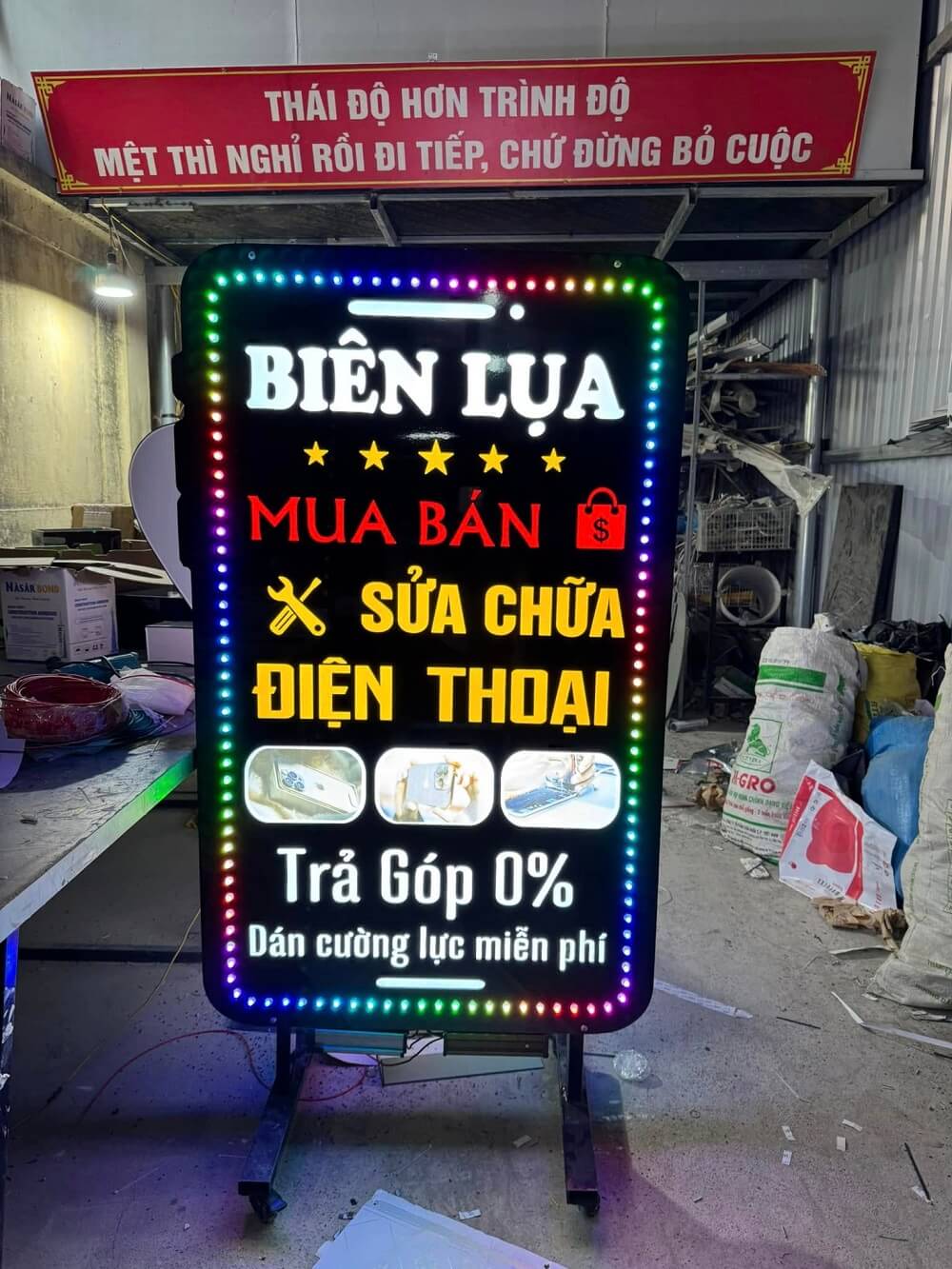 Đơn vị làm biển quảng cáo đẹp tại Ninh Bình uy tín, giá tốt 3 Biển mica đèn LED được thi công bởi Mạnh Cường Group
