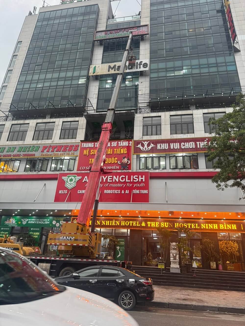 Mạnh Cường Group sửa chữa bảo trì biển quảng cáo cho khách tại Ninh Bình