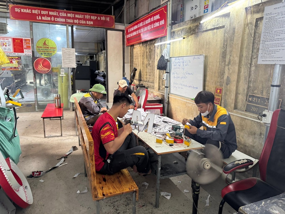 Mạnh Cường Group đơn vị làm biển quảng cáo Ninh Bình uy tín có dội ngũ nhân viên chuyên nghiệp