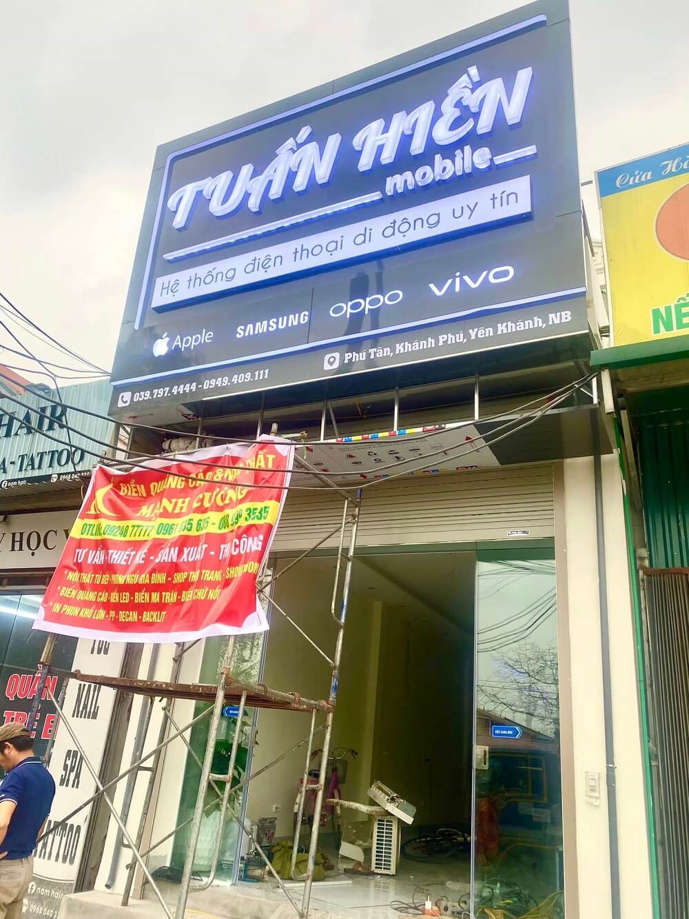 Làm biển quảng cáo cửa hàng điện thoại Ninh Bình sao cho nổi bật và thu hút khách?