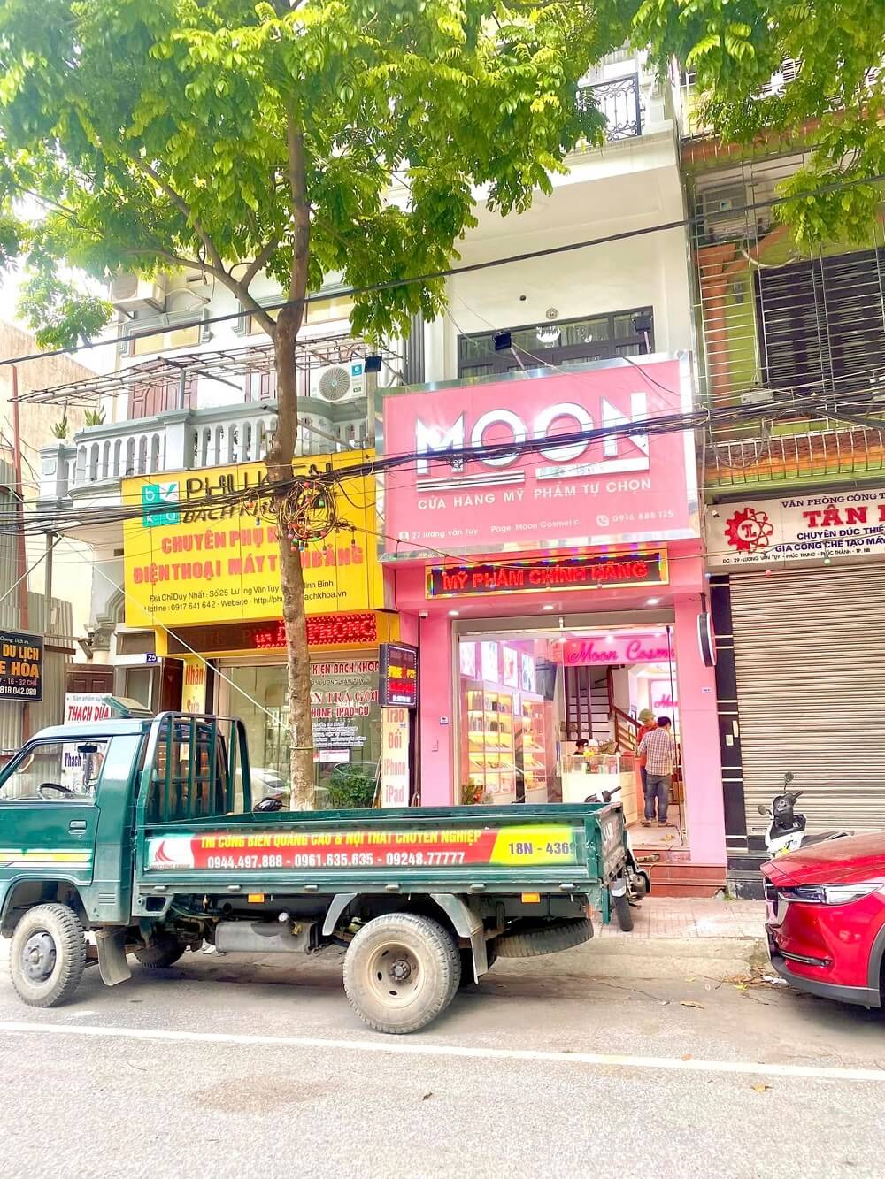 Làm biển quảng cáo cửa hàng mỹ phẩm Ninh Bình cần lưu ý những gì?