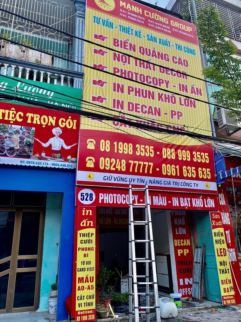 Bí quyết làm biển quảng cáo cửa hàng xe máy Ninh Bình nổi bật giữa phố 4 Mạnh Cường Group làm biển quảng cáo cửa hàng xe máy Ninh Bình uy tín chất lượng