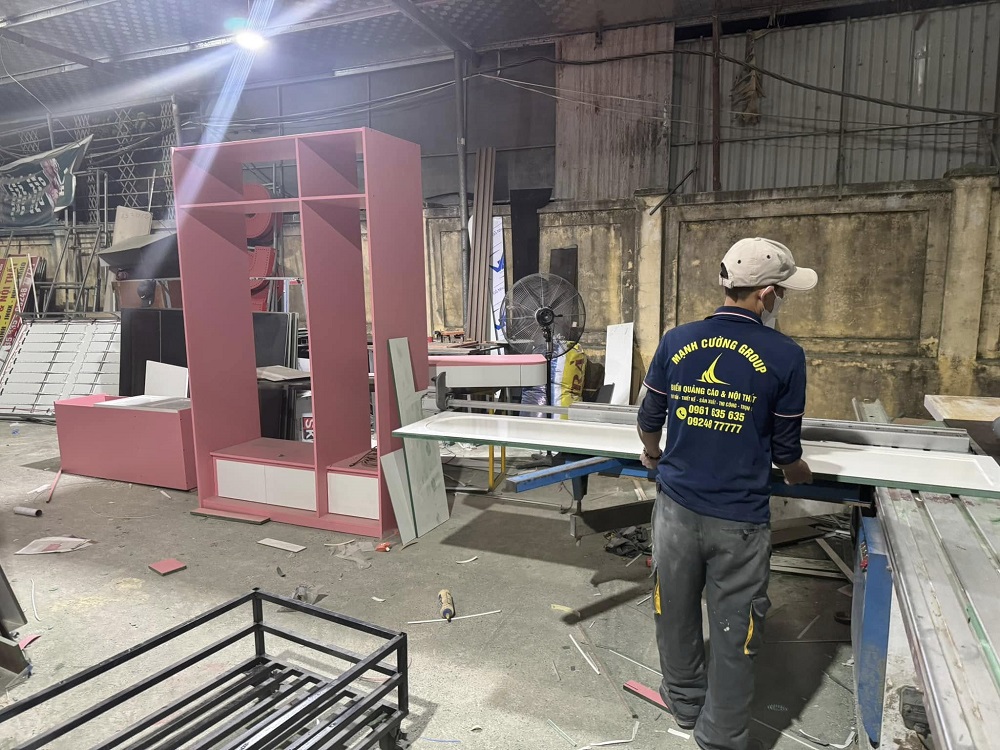 Mạnh Cường Group có xưởng làm biển quảng cáo giá rẻ Ninh Bình sản xuất trực tiếp giảm được các khoản chi phí trung gian